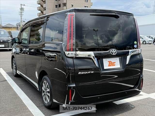 Toyota ESQUIRE 2020-02 6751478-12