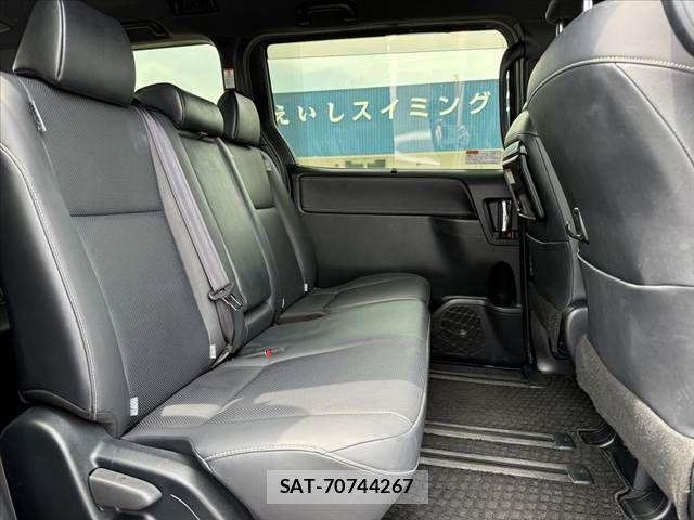 Toyota ESQUIRE 2020-02 6751478-17