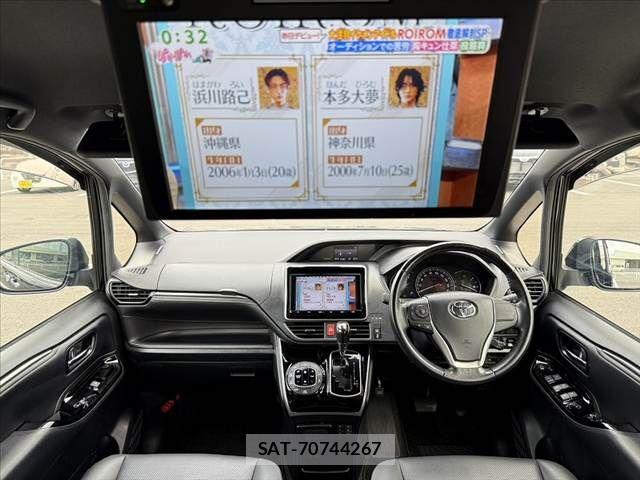 Toyota ESQUIRE 2020-02 6751478-1