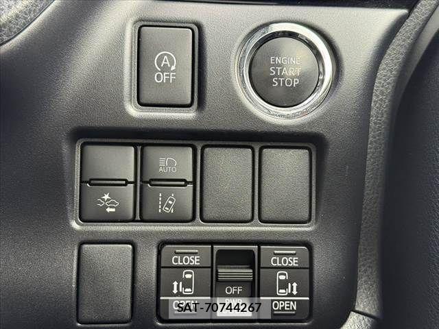 Toyota ESQUIRE 2020-02 6751478-5