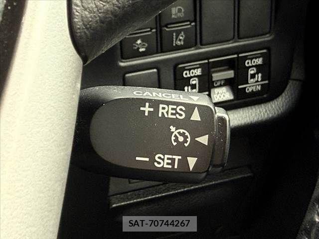 Toyota ESQUIRE 2020-02 6751478-6