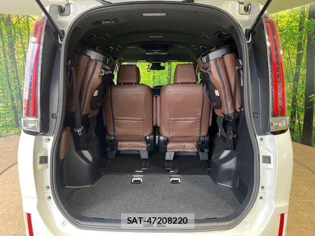 Toyota ESQUIRE 2017-12 6751477-10
