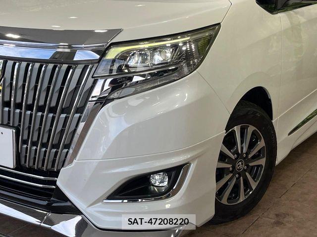 Toyota ESQUIRE 2017-12 6751477-12