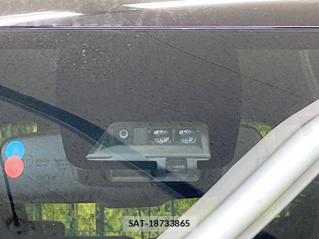 Toyota ESQUIRE 2019-04 6814845-2