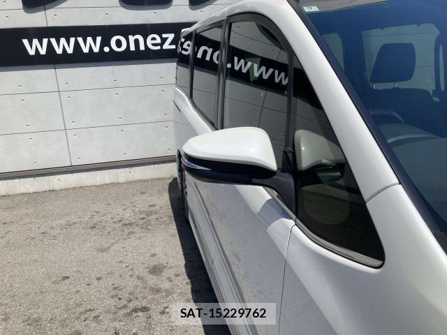 Toyota ESQUIRE 2020-09 6814842-13