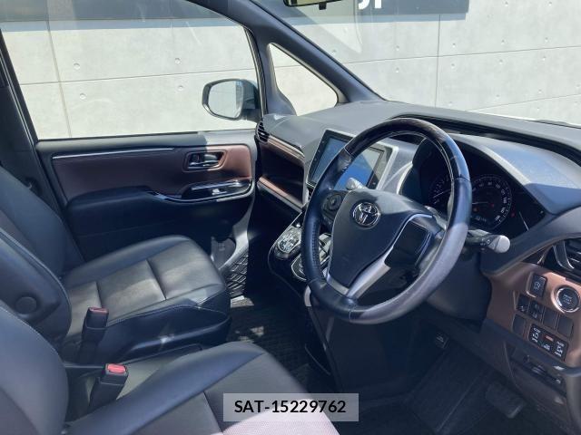 Toyota ESQUIRE 2020-09 6814842-20