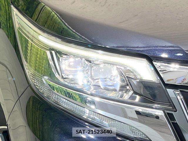 Toyota ESQUIRE 2017-10 6904770-12