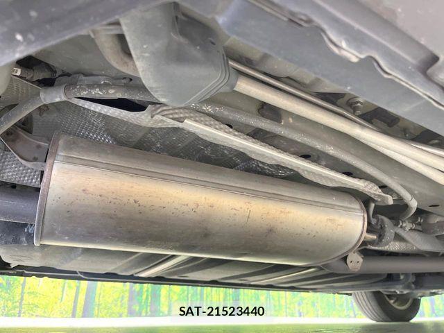 Toyota ESQUIRE 2017-10 6904770-19