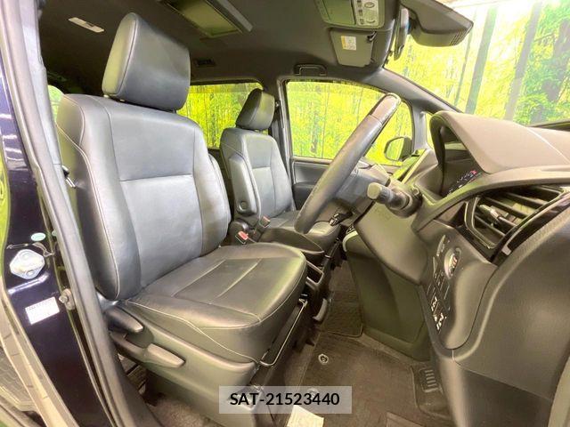 Toyota ESQUIRE 2017-10 6904770-7