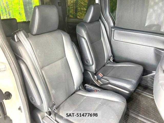 Toyota ESQUIRE 2017-10 6904762-8