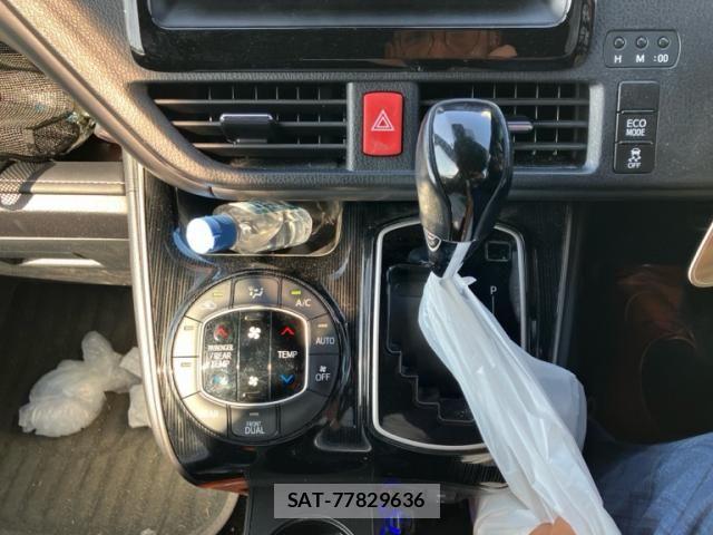 Toyota ESQUIRE 2020-01 6904761-19