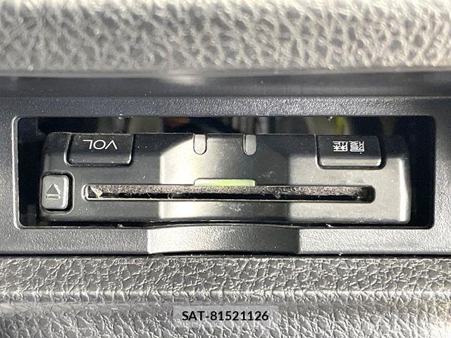 Toyota ESQUIRE 2015-06 6904775-5
