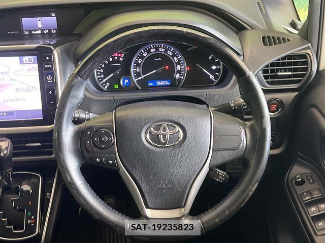 Toyota ESQUIRE 2015-08 6904767-11