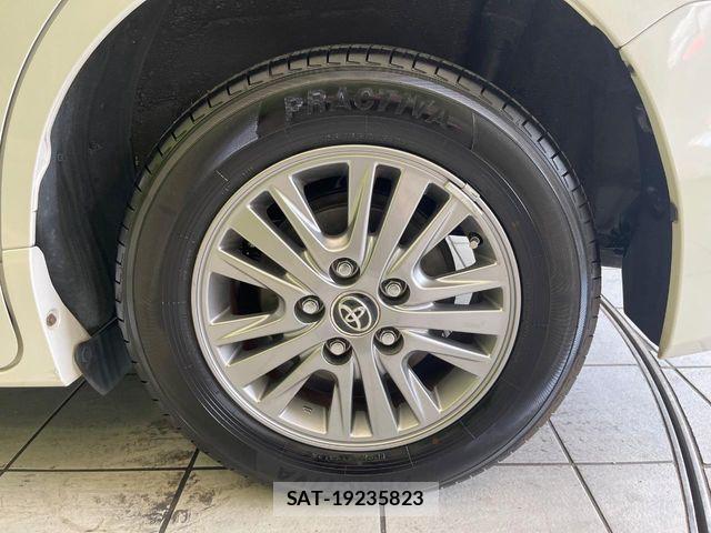 Toyota ESQUIRE 2015-08 6904767-13
