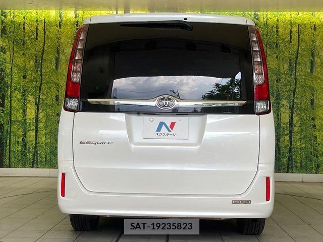 Toyota ESQUIRE 2015-08 6904767-15