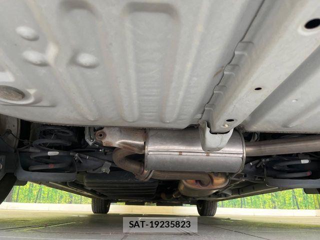 Toyota ESQUIRE 2015-08 6904767-19