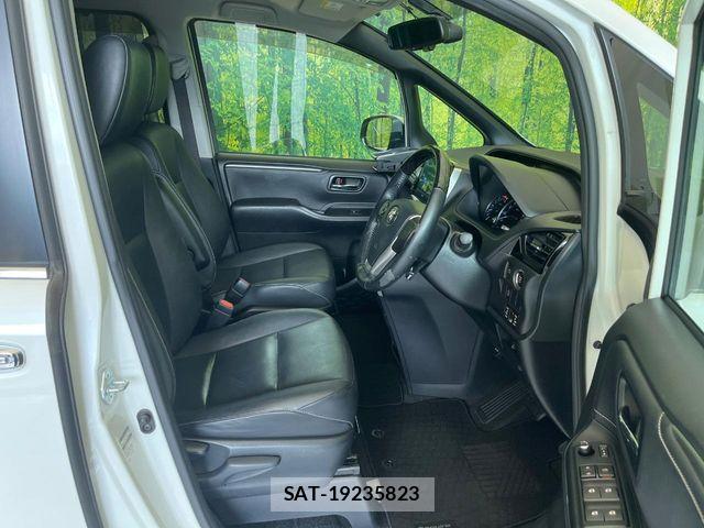 Toyota ESQUIRE 2015-08 6904767-7