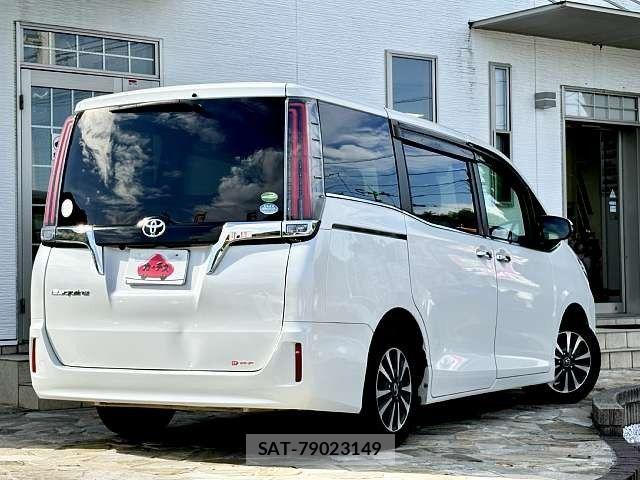 Toyota ESQUIRE 2018-10 6904759-2