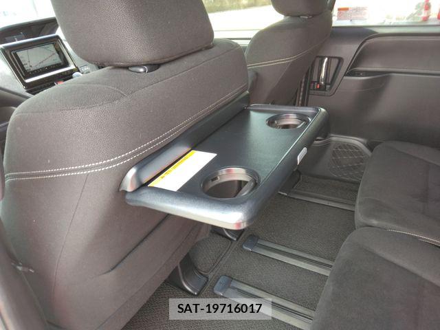 Toyota ESQUIRE 2017-09 6904771-14