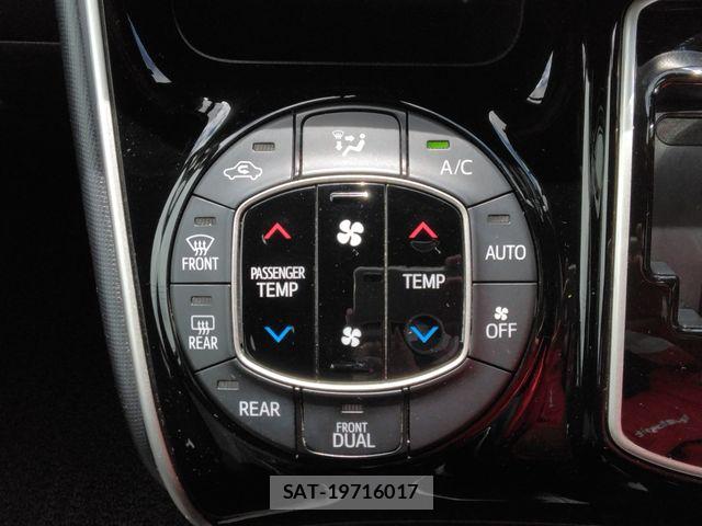 Toyota ESQUIRE 2017-09 6904771-23