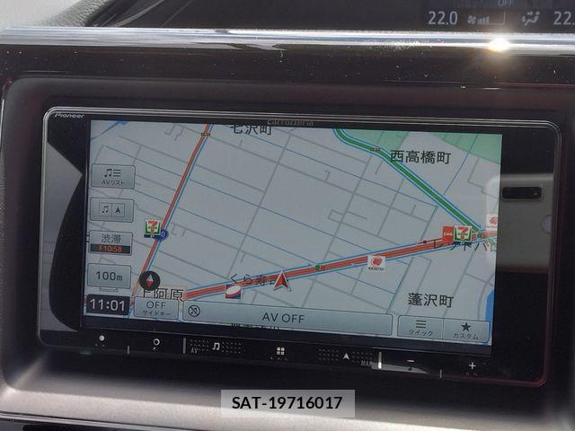 Toyota ESQUIRE 2017-09 6904771-24