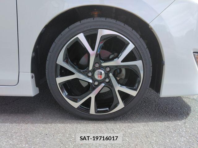 Toyota ESQUIRE 2017-09 6904771-29