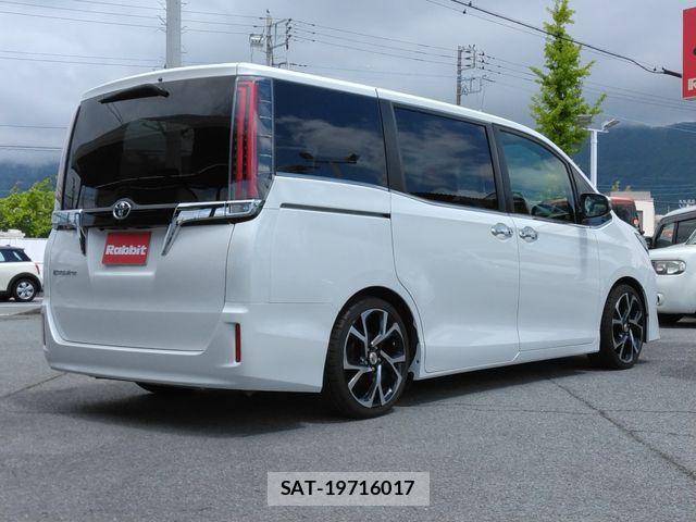 Toyota ESQUIRE 2017-09 6904771-5