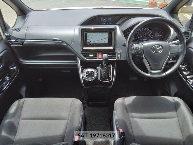 Toyota ESQUIRE 2017-09 6904771-8