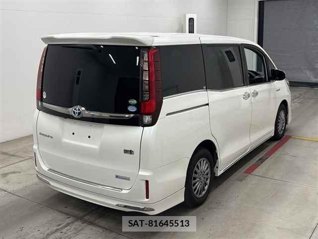 Toyota ESQUIRE 2016 6876831-1
