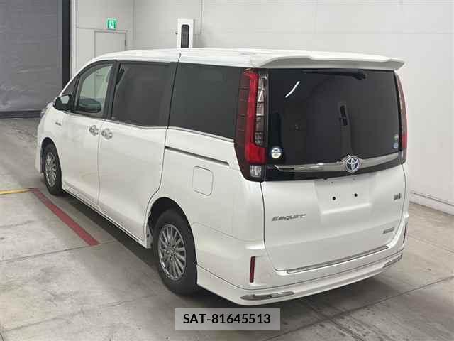 Toyota ESQUIRE 2016 6876831-2