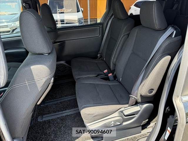Toyota ESQUIRE 2018-06 6993410-18