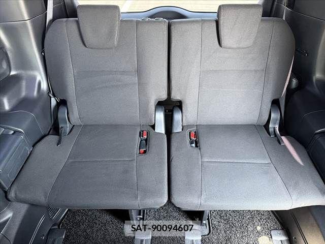 Toyota ESQUIRE 2018-06 6993410-19