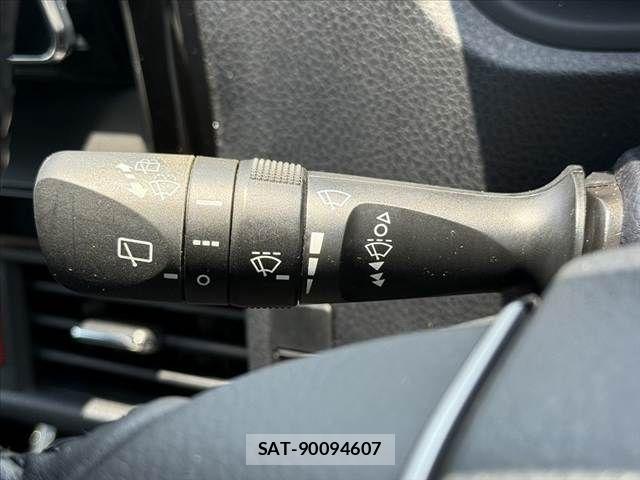 Toyota ESQUIRE 2018-06 6993410-24