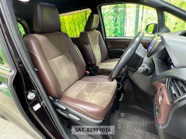 Toyota ESQUIRE 2018-06 7020418-8