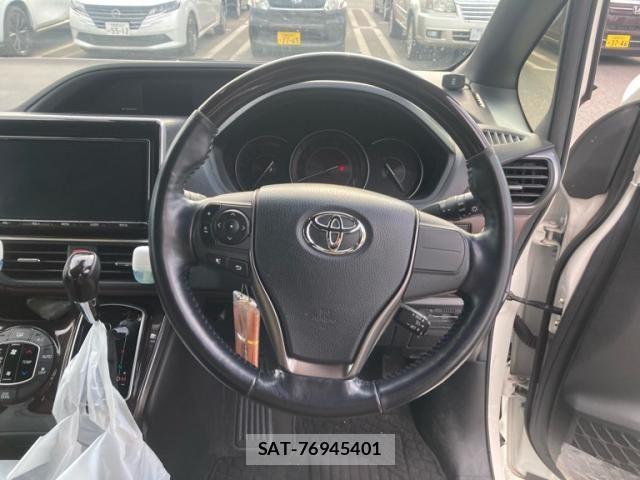 Toyota ESQUIRE 2018-04 7020419-14