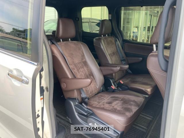 Toyota ESQUIRE 2018-04 7020419-22