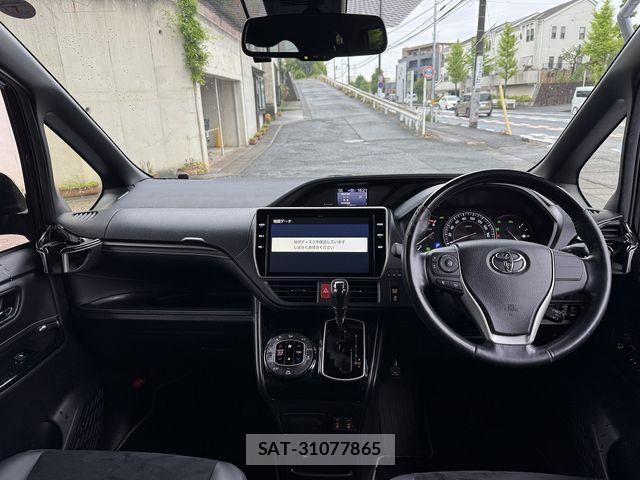 Toyota ESQUIRE 2019-07 7058420-1