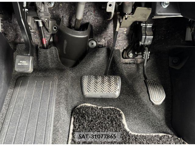 Toyota ESQUIRE 2019-07 7058420-20