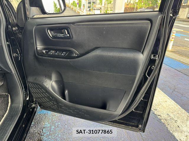 Toyota ESQUIRE 2019-07 7058420-21