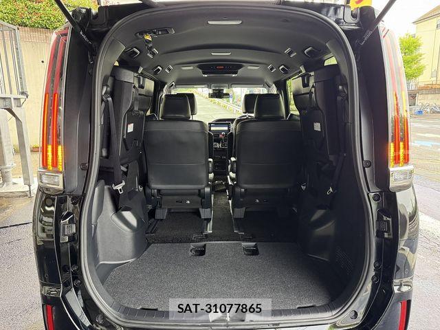 Toyota ESQUIRE 2019-07 7058420-27