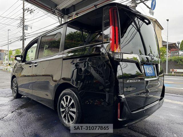 Toyota ESQUIRE 2019-07 7058420-2