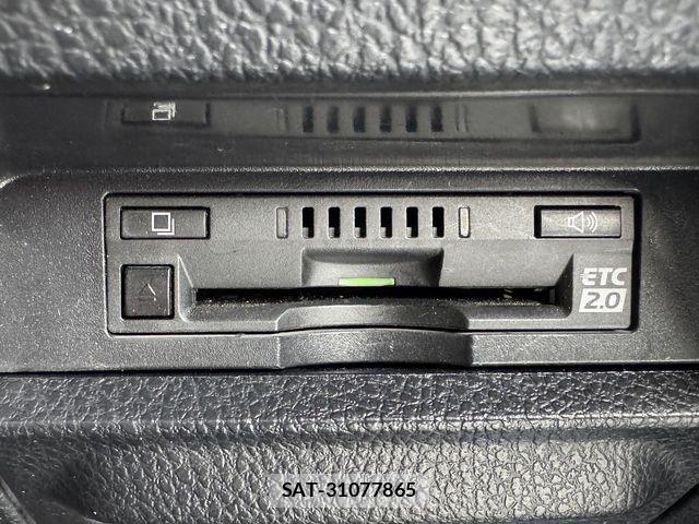 Toyota ESQUIRE 2019-07 7058420-7