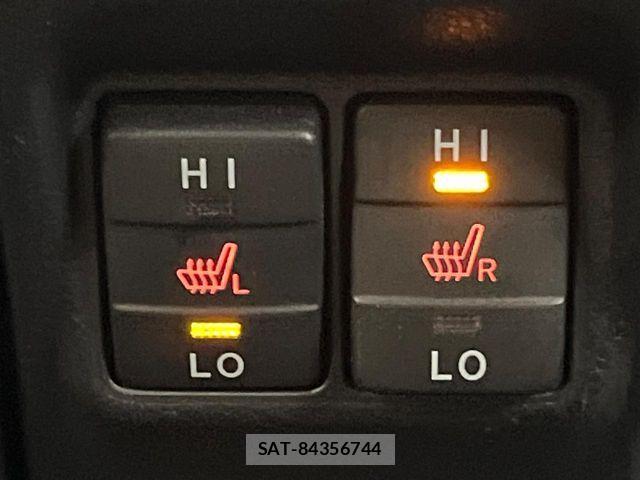 Toyota ESQUIRE 2020-06 7058422-6