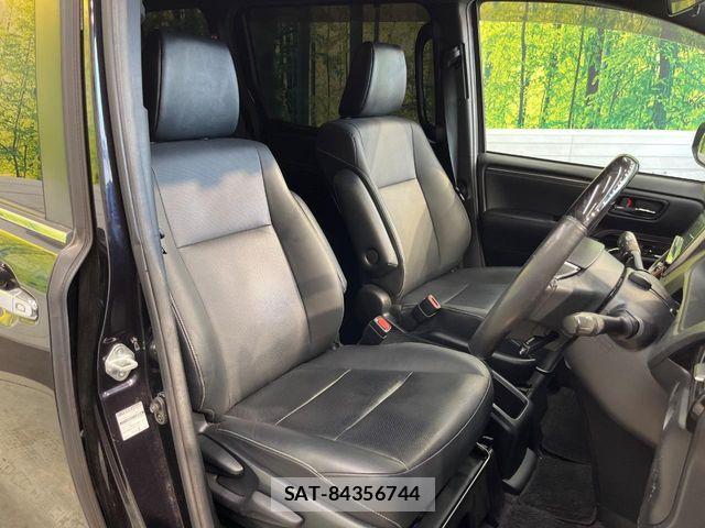 Toyota ESQUIRE 2020-06 7058422-7