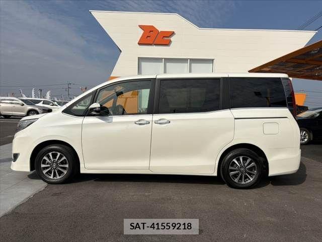 Toyota ESQUIRE 2020-04 7218132-9