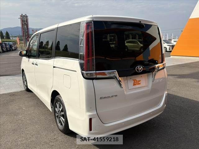 Toyota ESQUIRE 2020-04 7218132-13