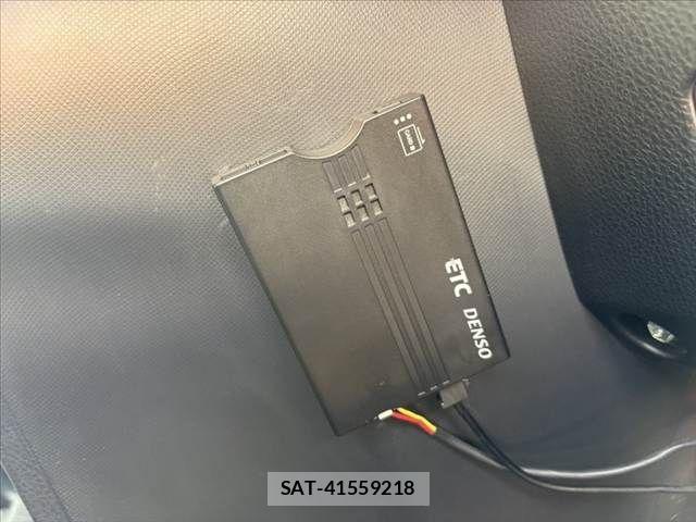Toyota ESQUIRE 2020-04 7218132-26