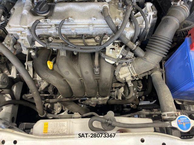 Toyota ESQUIRE 2015-04 7218115-18