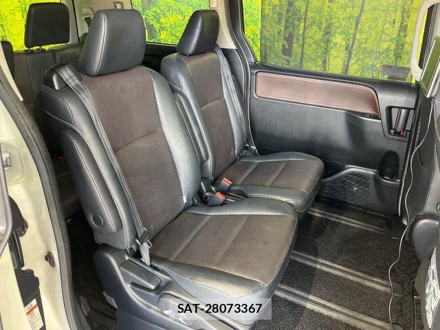 Toyota ESQUIRE 2015-04 7218115-8