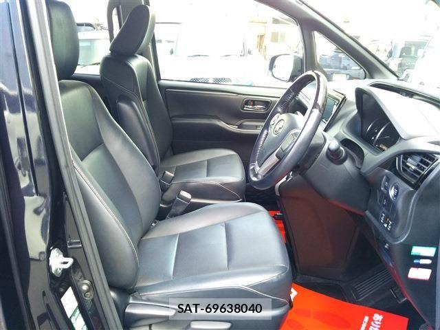 Toyota ESQUIRE 2015-05 7218116-15